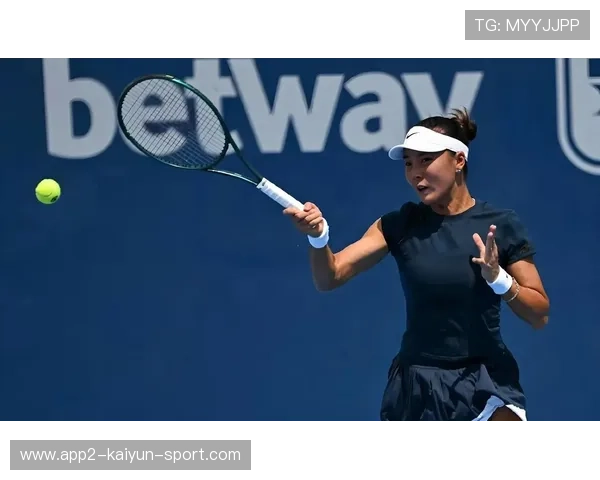 黑裙笑靥太迷人，萨巴伦卡合影贝克汉姆画面好温柔！，萨巴伦卡年龄